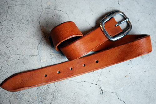 Roberu Silver Buckle Leather Belt