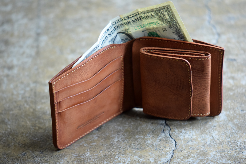 Roberu Bifold Shading Leather Wallet